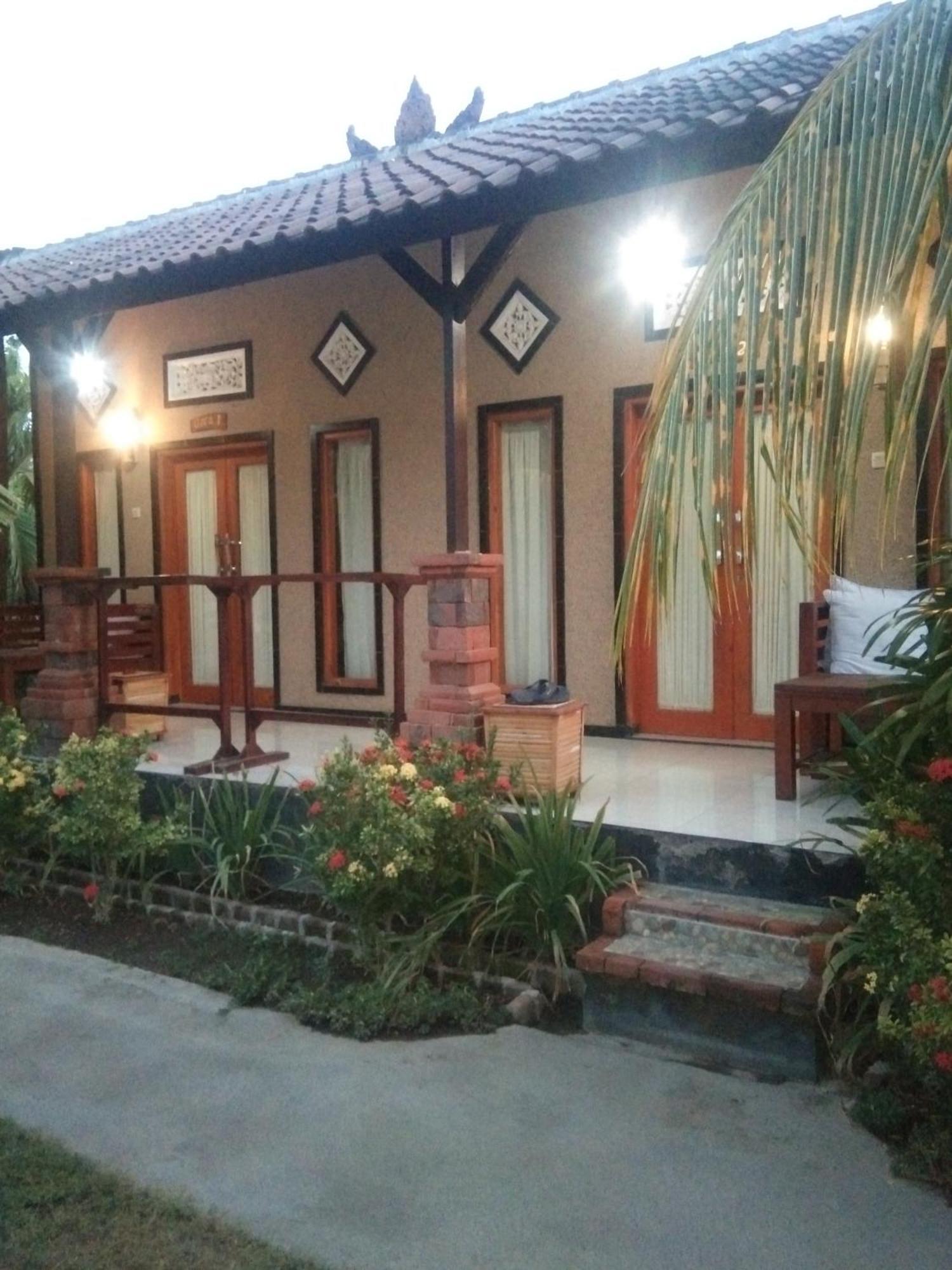 Gara Menjangan Homestay Banyuwedang Eksteriør bilde